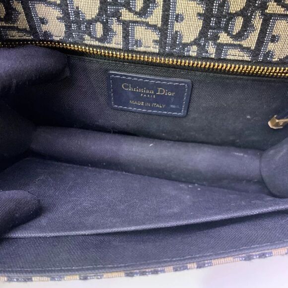 Dior Women Pre-Loved Bag Very Good Condition - Picture 9 of 9